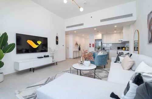 Umm Suqeim 3 Apartment | Vogue | Rahaal Madinat Jumeirah near Burj Al Arab