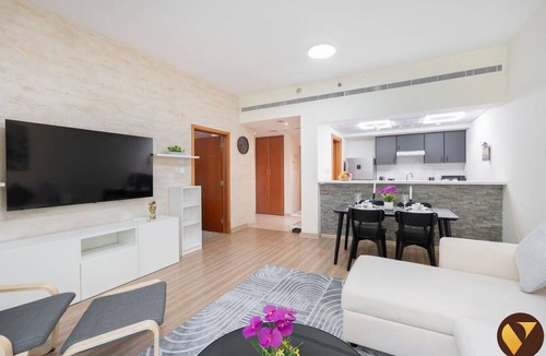 The Greens Apartment | Vogue, The Greens Al Alka 1 near Mall of the Emirates