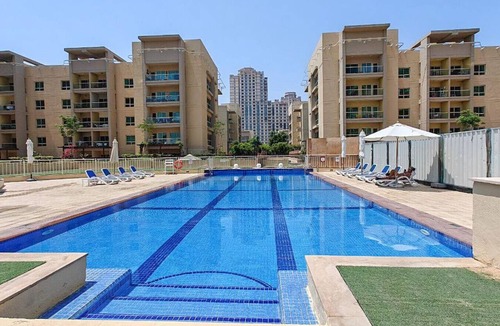 The Greens Apartment | Vogue, The Greens Al Alka 1 near Mall of the Emirates