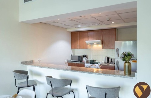 The Greens Apartment | Vogue, The Greens Al Dhafrah 2 near Mall of Emirates