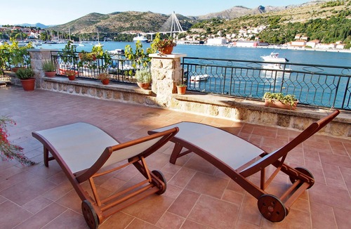 Dubrovnik House | Waterfront stone house with large terrace in city center