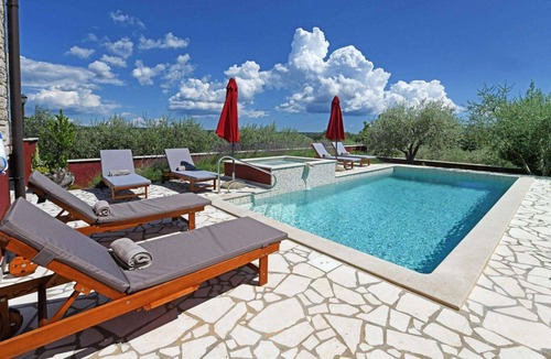 Vosteni Villa | Welcoming Family Villa, A/C, Private Pool, Large Garden, Countryside Location near Sveti Lovreč!