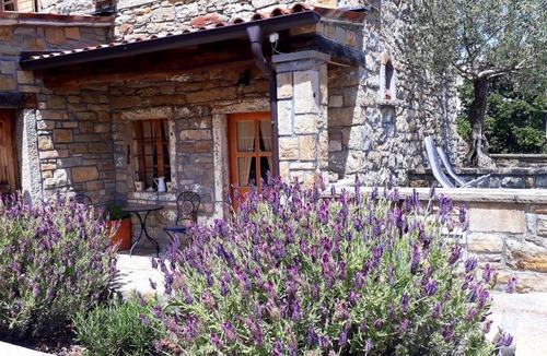 Gracisce House | Wine House Rakar