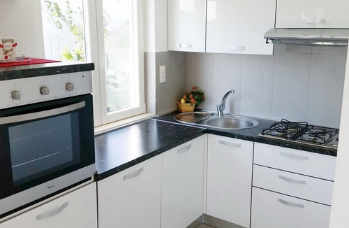 Stikovica Apartment | Wohnung "Ela" mit Blick auf das Wasser by Interhome