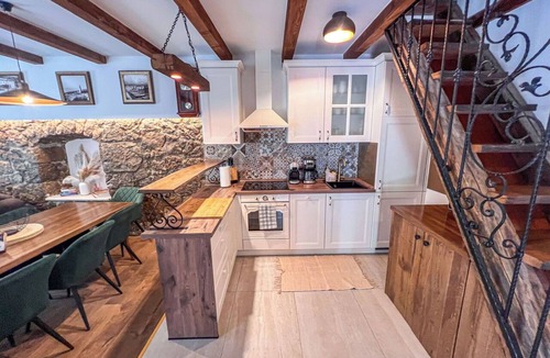 Novi Vinodolski House | Wonderful private villa for 8 people with A/C, private pool, WIFI, TV, terrace and pets allowed
