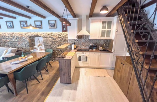 Novi Vinodolski House | Wonderful private villa for 8 people with A/C, private pool, WIFI, TV, terrace and pets allowed