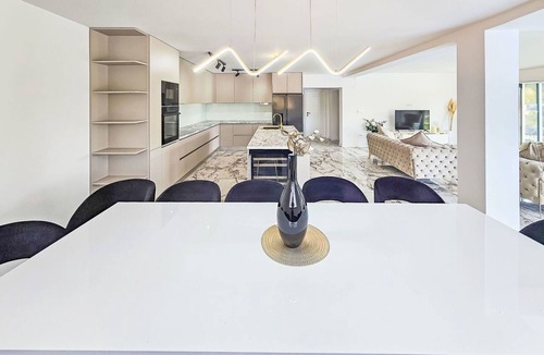 Donji Prolozac Villa | Wonderful private villa for 10 people with private pool, A/C, WIFI, TV, terrace and panoramic view