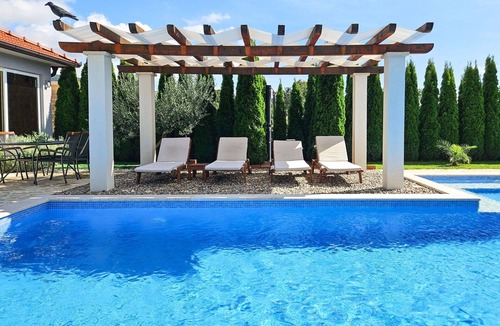 Knezovici House | Wonderful private villa for 8 guests with private pool, hot tub, WIFI, A/C, TV and terrace