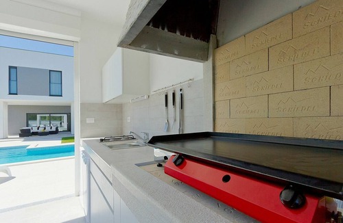 Stinjan Villa | Wonderful private villa for 8 guests with private pool, A/C, WIFI, TV, terrace and pets allowed