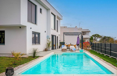 Valica Villa | Wonderful private villa for 6 guests with WIFI, A/C, private pool, TV and terrace