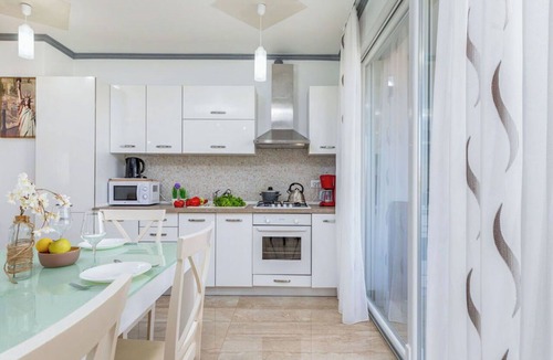 Umag House | Wonderful private villa for 16 people with A/C, WIFI, private pool, TV, terrace and pets allowed