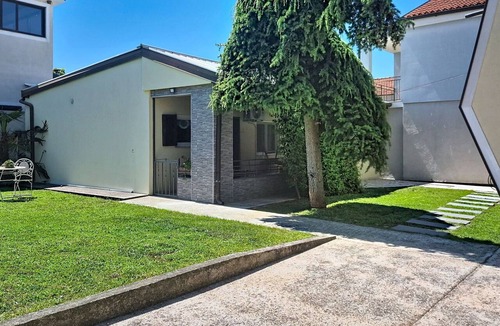 Finida House | Wonderful private villa for 4 guests with A/C, WIFI, TV, terrace and pets allowed