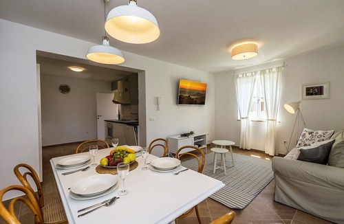 Farini House | Wonderful private villa for 8 people with WIFI, A/C, private pool, TV, terrace and pets allowed