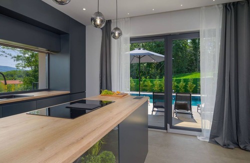 Sumber Villa | Wonderful private villa with A/C, hot tub, private pool, WIFI, TV, terrace and pets allowed