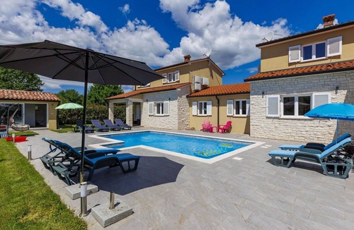 Marceljani House | Wonderful private villa for 12 guests with private pool, WIFI, A/C, TV, terrace and pets allowed