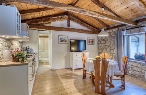 Lovran House | Wonderful private villa with WIFI, A/C, private pool, TV, terrace, pets allowed and panoramic view