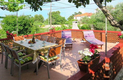 Ugljan House | Wonderful private villa for 8 people with WIFI, A/C, TV and terrace