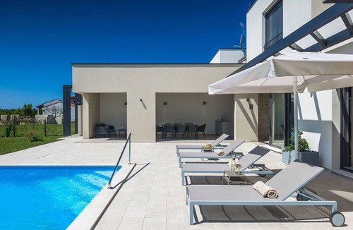 Nova Vas Villa | Wonderful private villa with hot tub, A/C, private pool, WIFI, TV, terrace and pets allowed