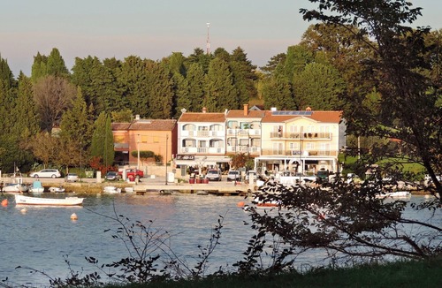 Savudrija Apartment | Wonderful sea view apartment in Savudrija