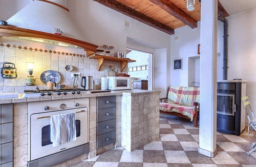 Vardica House | Wonderful villa for 3 people with WIFI, A/C, terrace and panoramic view