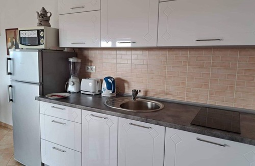 Sveti Vid-Miholjice Apartment | Wunderschöne Ferienwohnung, mit Meerblick und Pool by Interhome