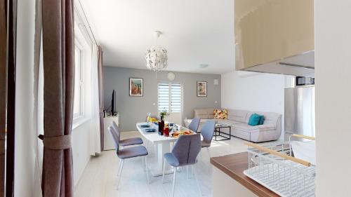 Pokrivenik Apartment | Zen-Pok House on the Beach - Pokrivenik