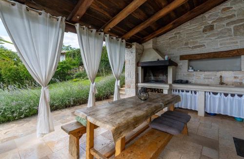 Rakotule Villa | Zvonar