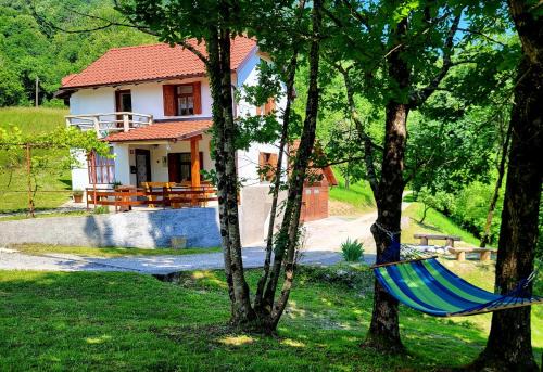 Čukova bajta in Tolmin
