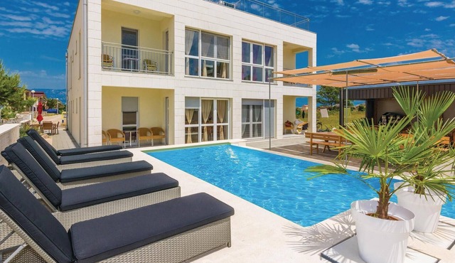1 bedroom cozy apartment in Vir in Vir