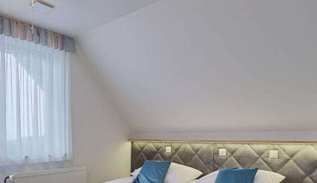 16 Double or twin room in Gornji Grad