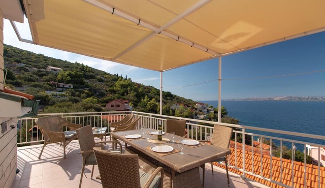 2 bedroom amazing apartment in Blato