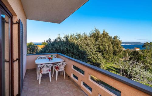 2 Bedroom Amazing Apartment In Nevidane