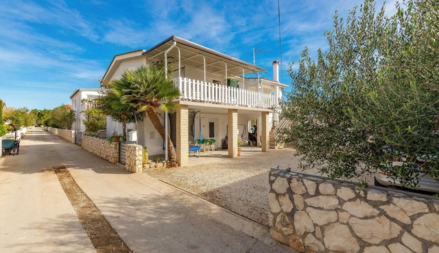 2 bedroom cozy apartment in Vir in Vir