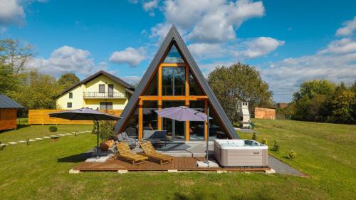 2 Bedroom Holiday Home in Gređani