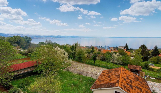 2 bedroom lovely apartment in Lovran