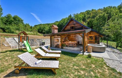 2 Bedroom Pet Friendly Home In Varazdin Breg