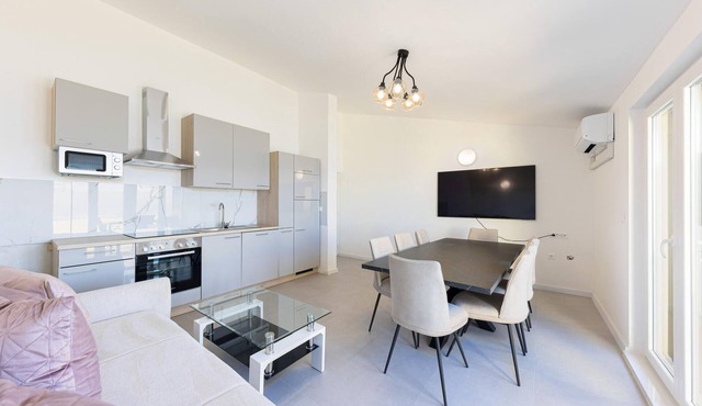 3 bedroom awesome apartment in Dugi Rat in Dugi Rat