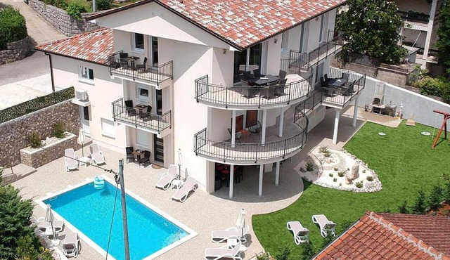 3 bedroom awesome apartment in Ika