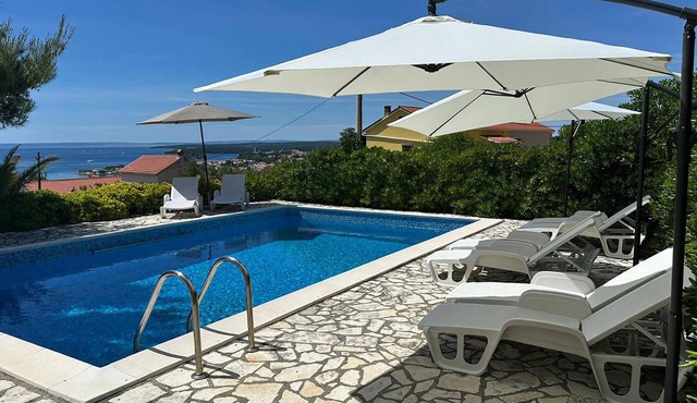 3 bedroom awesome apartment in Rab