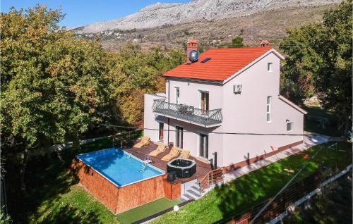 3 Bedroom Nice Home In Srinjine