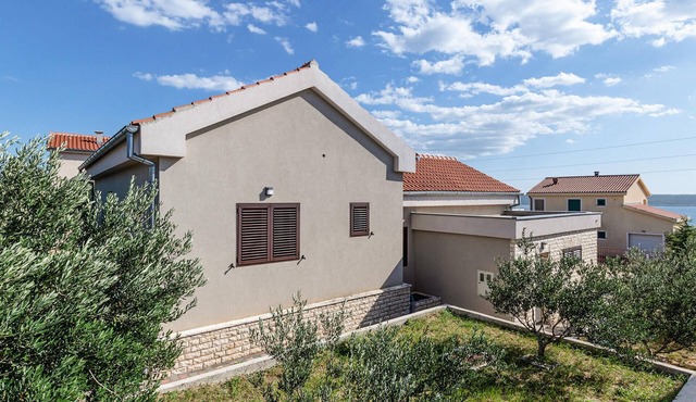 3 bedroom stunning home in Maslenica