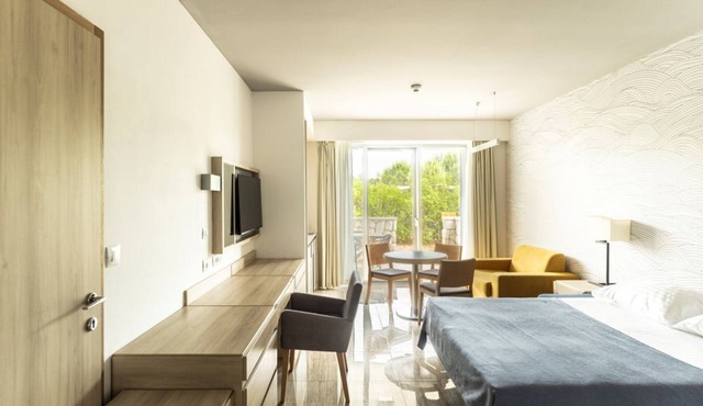 4 * apartments/2pax studio