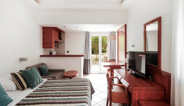 4 * apartments/2pax studio