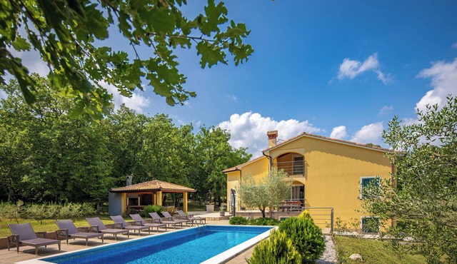4 BDR Villa Filleona with Pool, Labin, Croatia