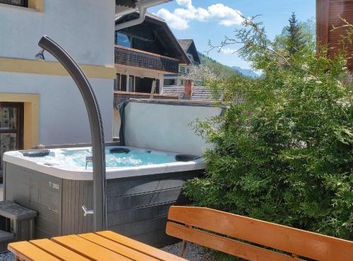 4 Bedroom House - Jacuzzi - Jacobs Resort in Podkoren