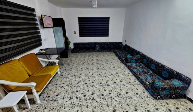A spacious room in the ancient city of Jerash consisting of three bedrooms in جرش