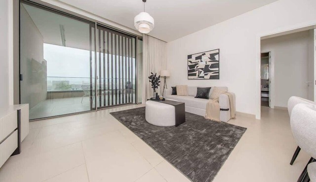 Al Zorah Apartment: Direct Sea Views & Pool Access in Ajman