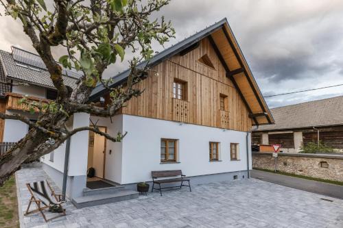 Alpine HOUSE 77 in Podkoren