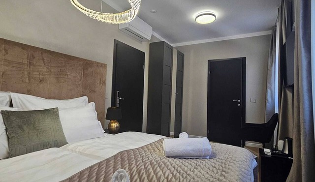 Amazing 1-bedroom hotel with AC in enchanting Plitvička Jezera