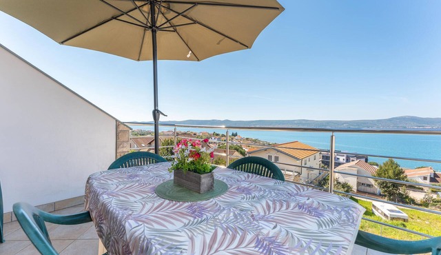 Amazing apartment in Sv. Filip i Jakov with WiFi